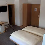 Alpha Apartment *